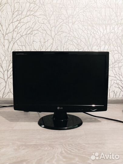 Монитор LG Flatron W2043S