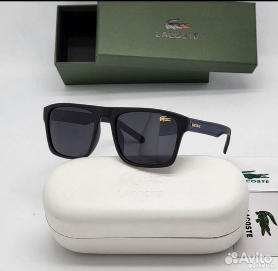 Солнцезащитные очки lacoste