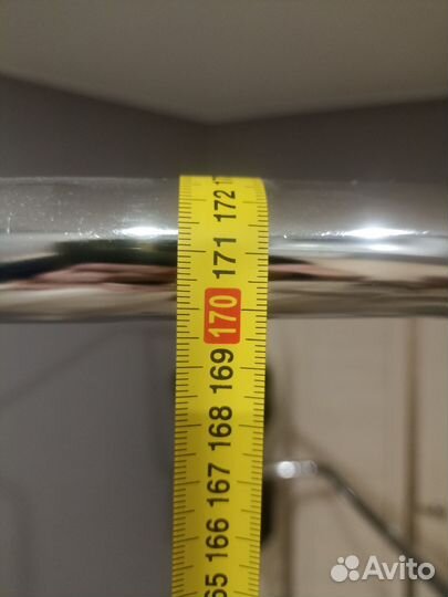 Вешалка для одежды напольная металлическая