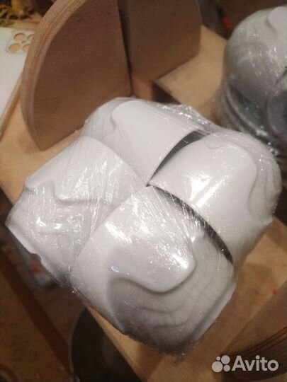 Кофейные чашки с блюдцами