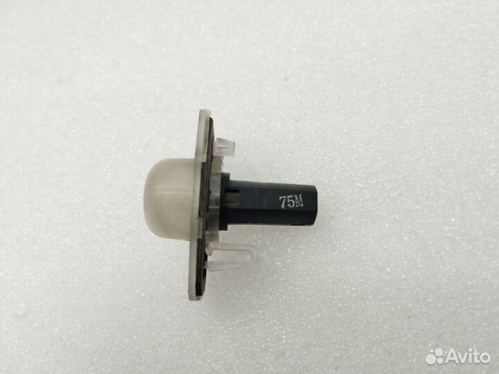 Плафон подсветки номера Toyota Corolla E150 1zrfe