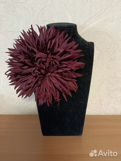 Брошь- цветок из шелка