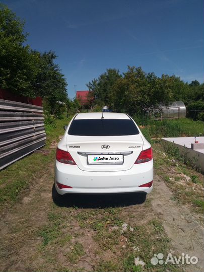 Hyundai Solaris 1.6 AT, 2015, 112 000 км