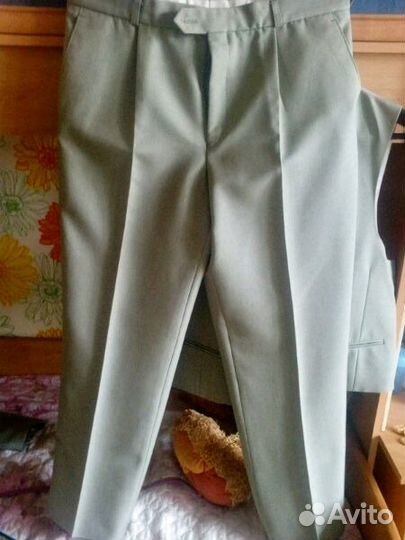 Костюм тройка