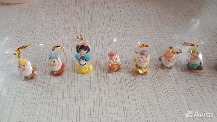 Сахарной украшение на торт