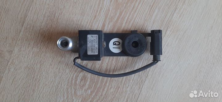 Клапан кондиционера Mercedes S-Class W221