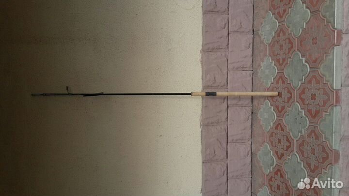 Спиннинг штекерный 300см новый