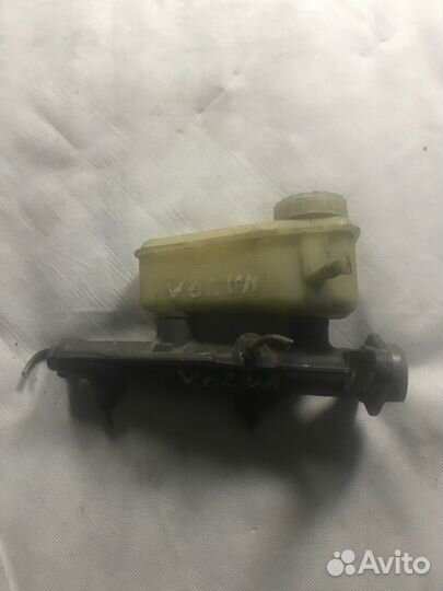 Главный тормозной цилиндр Volvo 740 744 1991