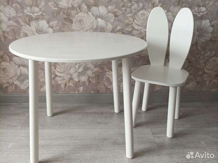 Детский столик и стульчик