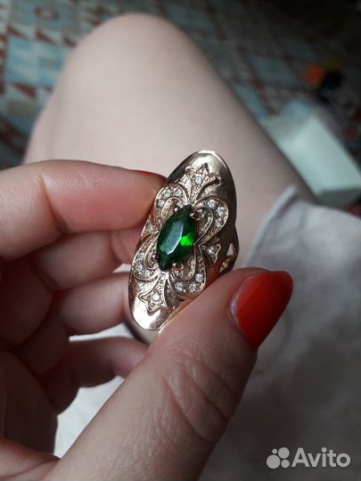 Винтажное кольцо с урановым стеклом р 18.5-19