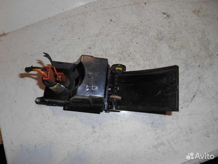 Пепельница Ford Focus 2 C-max Форд Фокус 2 Си-Макс