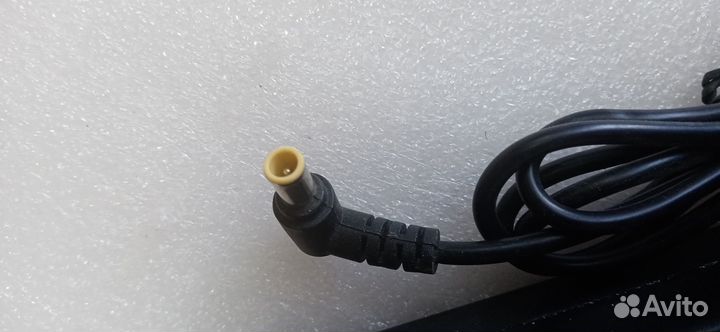 Блок питания нужный для вашего ноутбука или нетбук