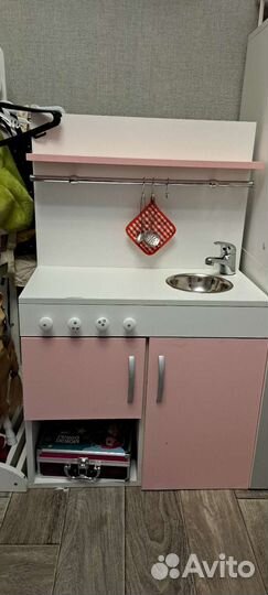 Детская деревянная кухня