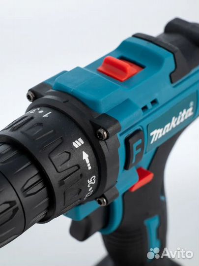 Дрель-шуруповерт Makita 18V