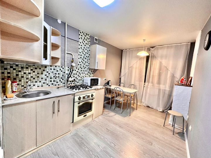 1-к. квартира, 42 м², 7/12 эт.