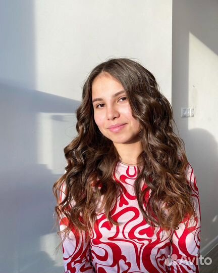 Прически локоны брови