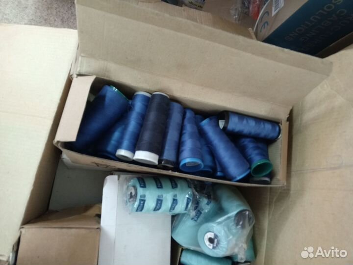 Продам нитки. разного цвета. Качество хорошее