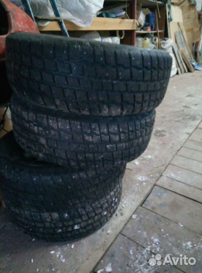 Cooper Weather-Master Snow 225/60 R17
