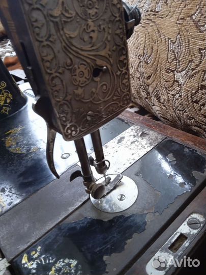 Швейная машинка singer