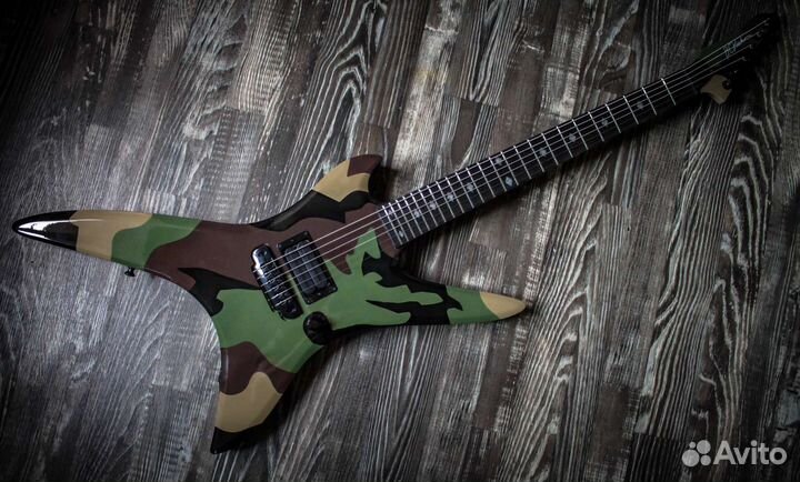 Bc Rich Stealth custom como