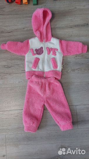 Теплый костюм на девочку 6-9 мес