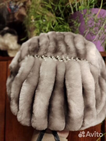 Шапка мутоновая женская