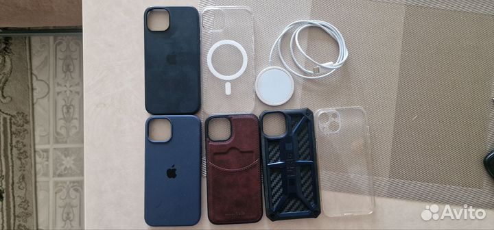 Чехлы на айфон 13