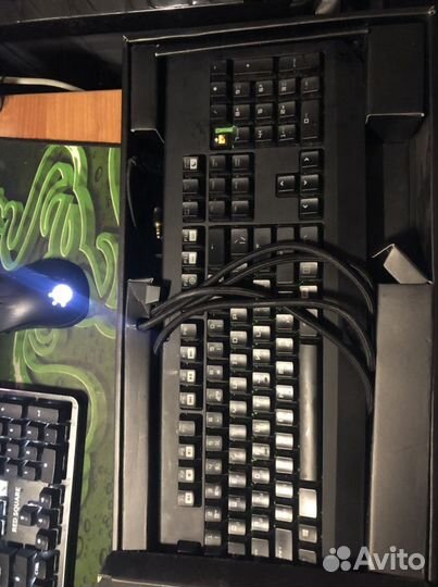 Razer blackwidow ultimate stealth + коврик