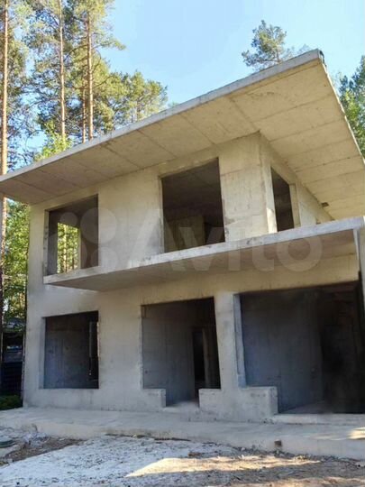 Коттедж 350 м² на участке 15 сот.