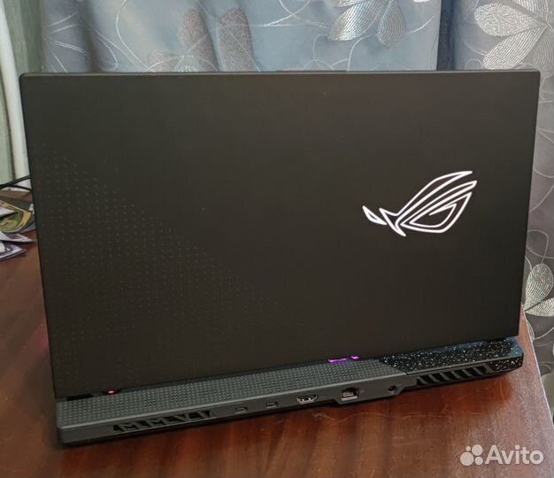 Игровой ноутбук asus ROG Strix G15