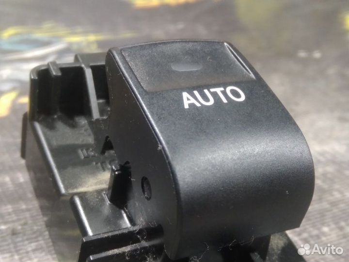 Кнопки стеклоподъемника Toyota Camry ACV40 2azfe