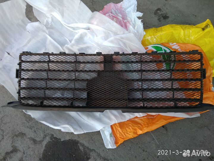 Решётка радиатора Субару Форестер