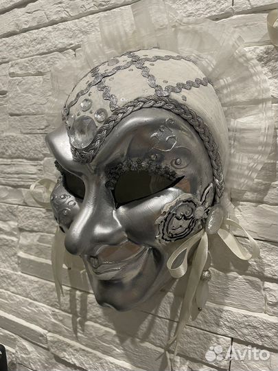 Продам декоративные маски