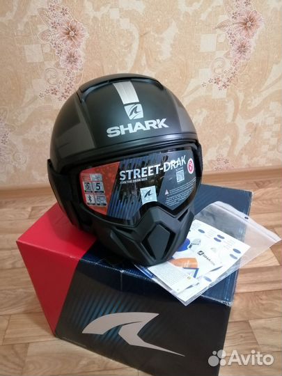 Мотоциклетный шлем shark S