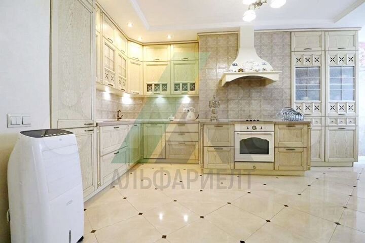 2-к. квартира, 90 м², 17/18 эт.