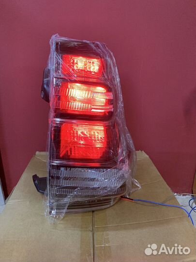 Prado 150 2009-2017 Стоп сигналы Black Style G2ZD2