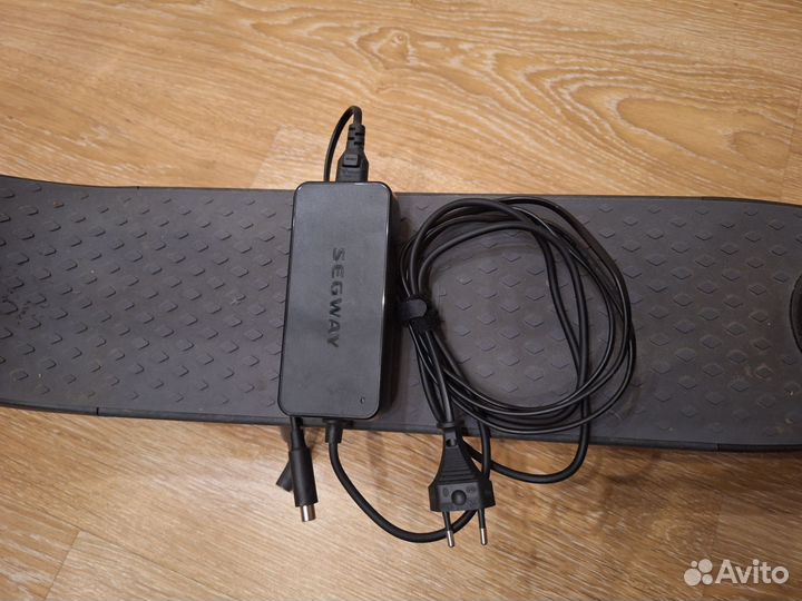 Электросамокат ninebot e22