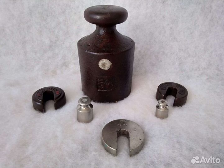 Набор весовых гирь