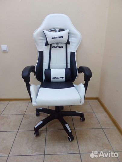 Геймерское кресло компьютерное игровое