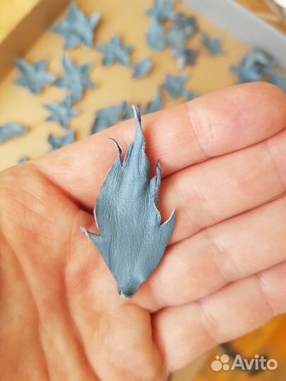 Цветы декоративные для отделки из нат. кожи