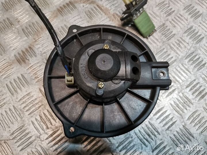 Моторчик отопителя Geely MK 1