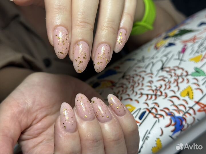 Маникюр, брови