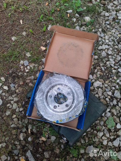 Задний тормозной диск тойота авенсис, королла