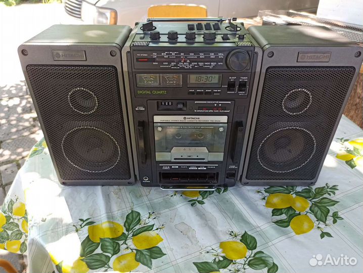 Магнитола Hitachi TRK-9150E