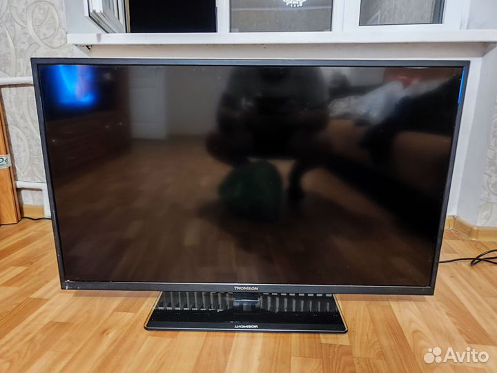 Телевизор Thomson t42e53dhu на запчасти