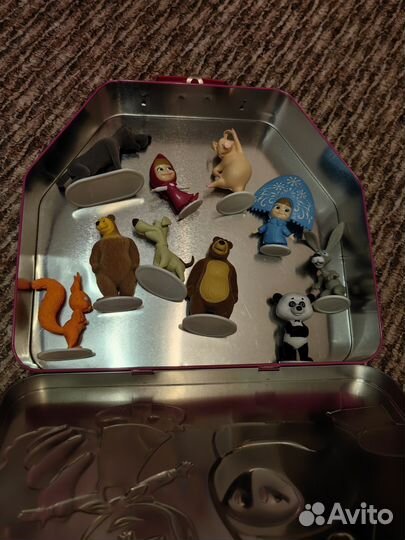 Игрушка Маша Медведь