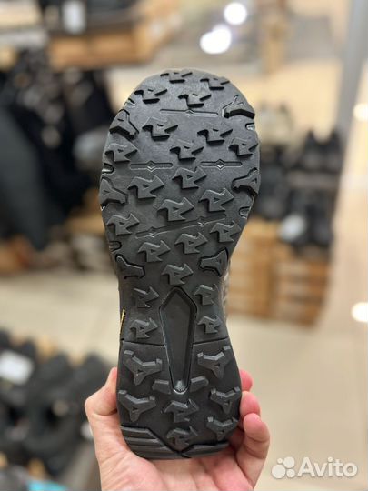 Мужские зимние кроссовки