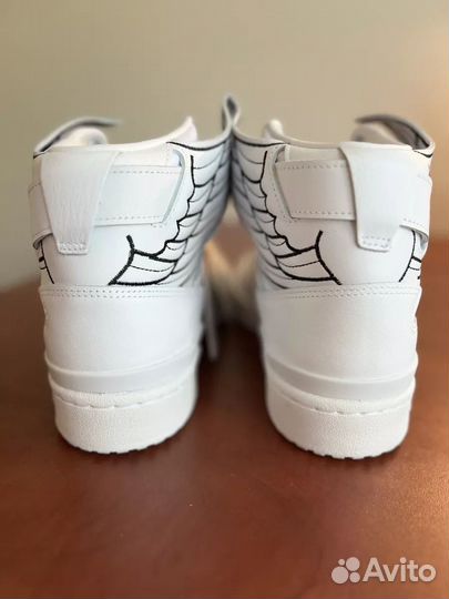 Кроссовки adidas jeremy scott wings