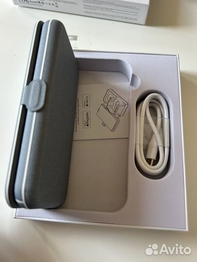 Беспроводное зарядное устройство MagSafe 3 в 1
