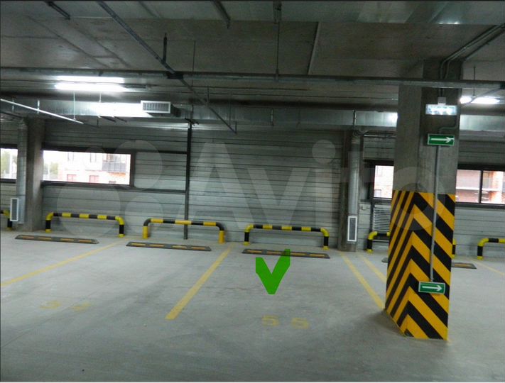 Машиноместо, 13 м²